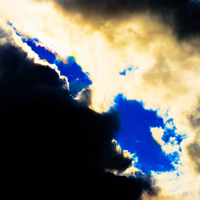 Blue Sky Hole - ID 005875