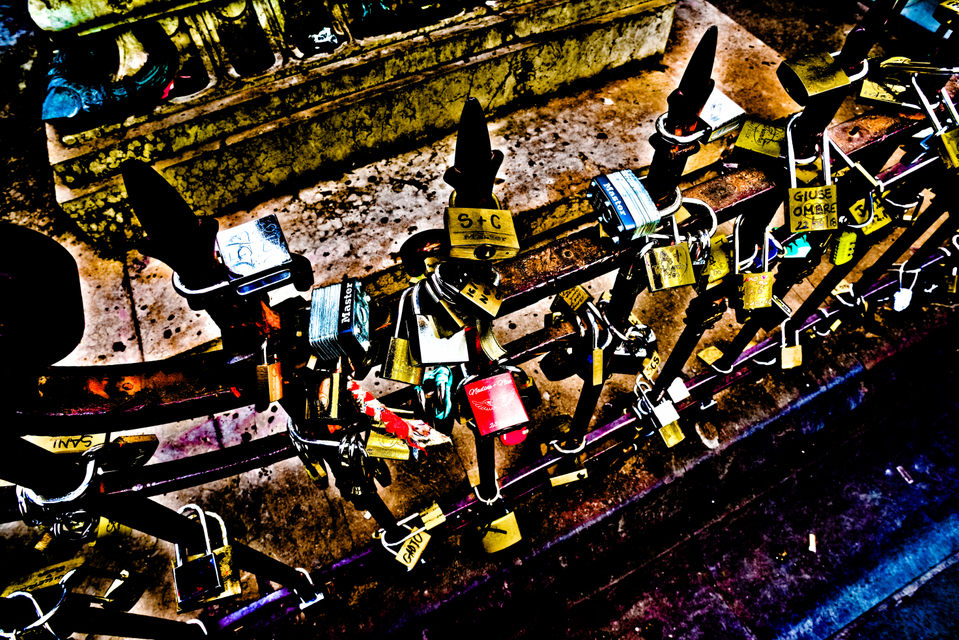 Italian Locks I - ID 006314