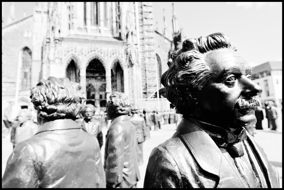 The Right Albert - ID 006346