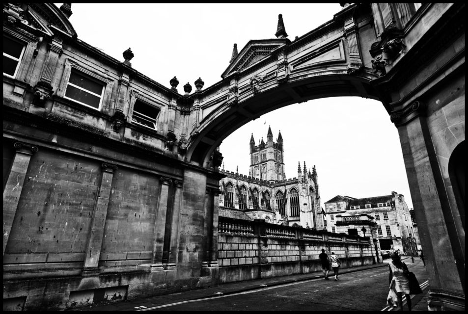 Outside the Bath - ID 006486