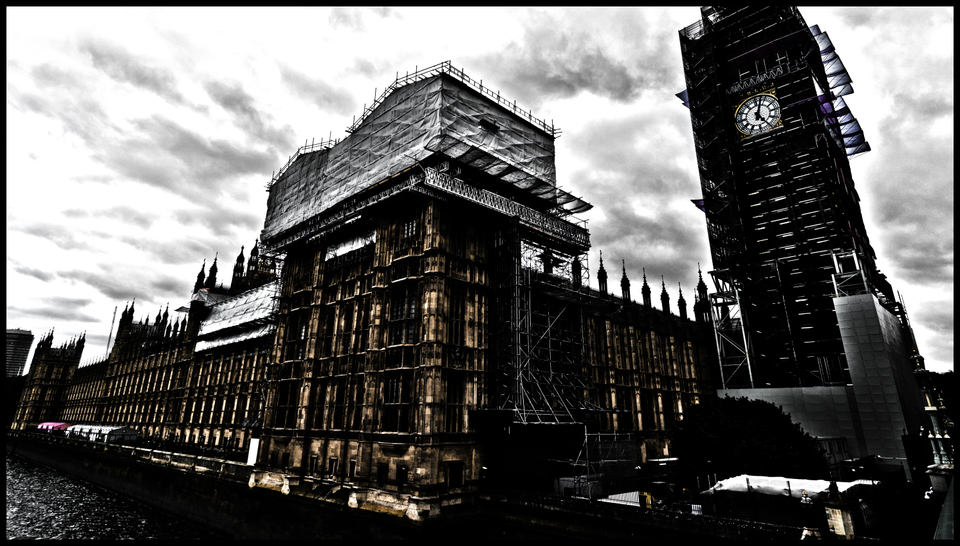 Darkness Over The Parliament - ID 006707