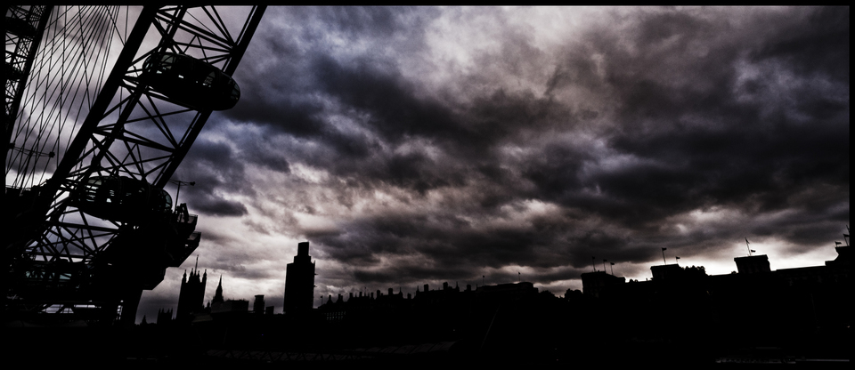 Darkness over London - ID 006729