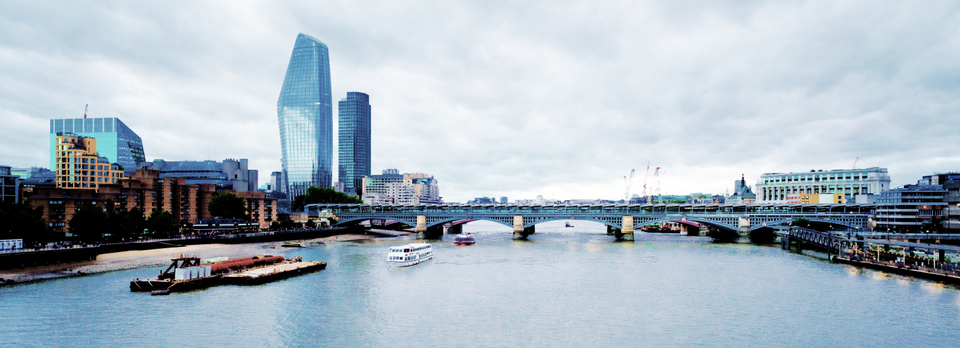 Upriver Thames III - ID 006758