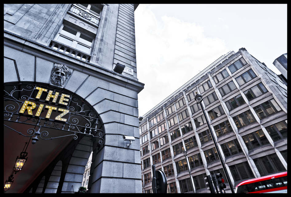 THE RITZ - ID 006928