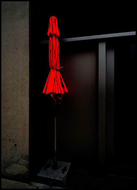 Red Sun Umbrella - ID 007100