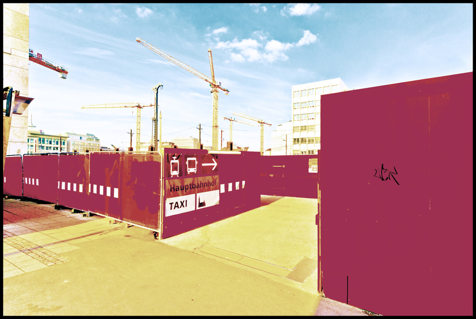 Main Station Courtyard Construction XXV - ID 007439