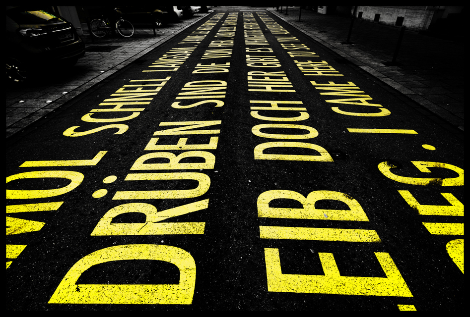 Yellowed Text - ID 008241