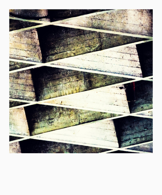 Colored Bridge II - ID 008323