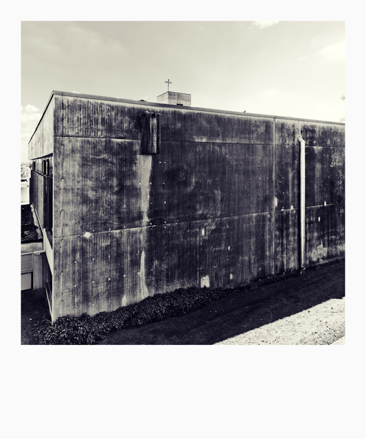 Cross Above Fortress II - ID 008412