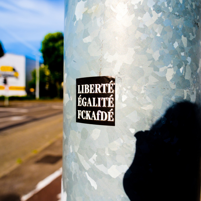 L E F Shadow - ID 008461