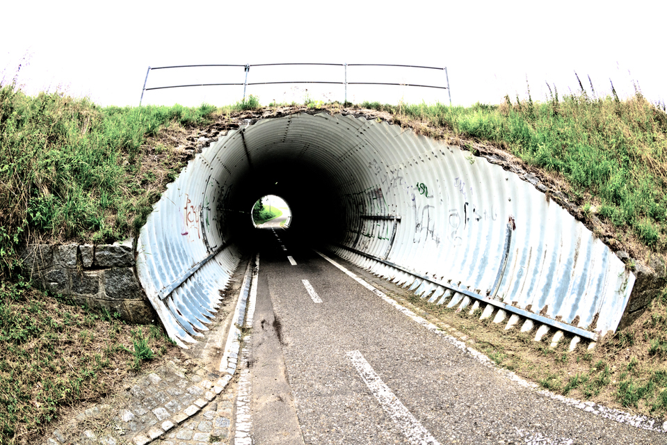 Suburban Tunnel I - ID 008791