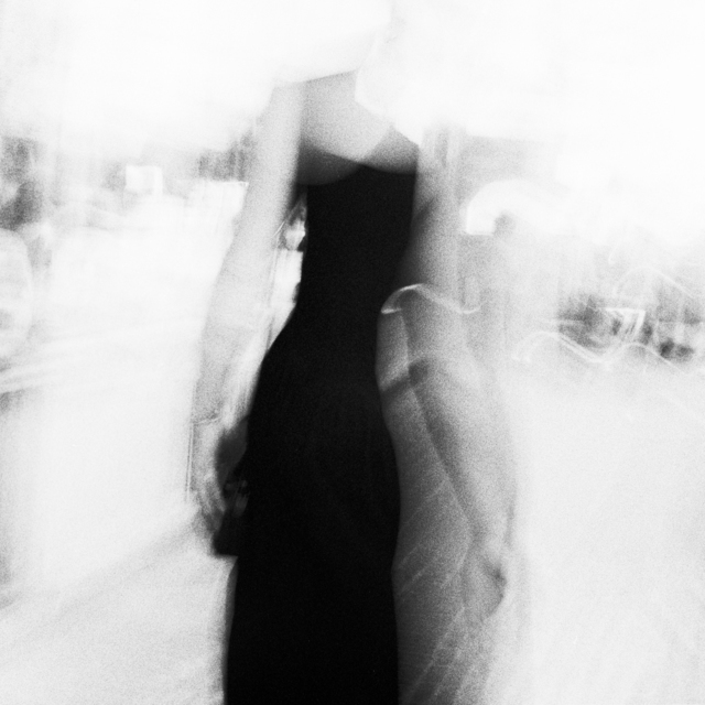 Unknown Woman II - ID 008830