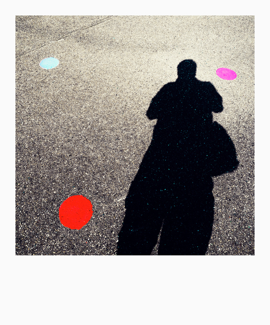 Three Dosts around Shadow - ID 008839