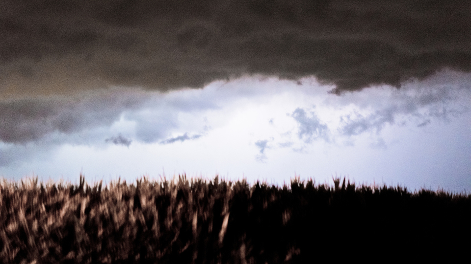 Thunderstorm over Field - ID 008871
