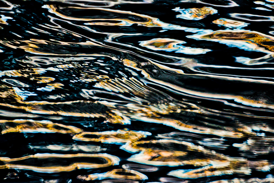 Water Waves VII - ID 008937