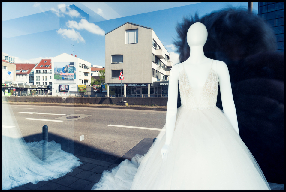 White II - ID 009046