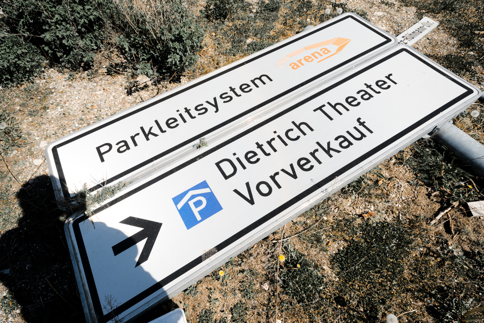 Cinema Down - ID 009082