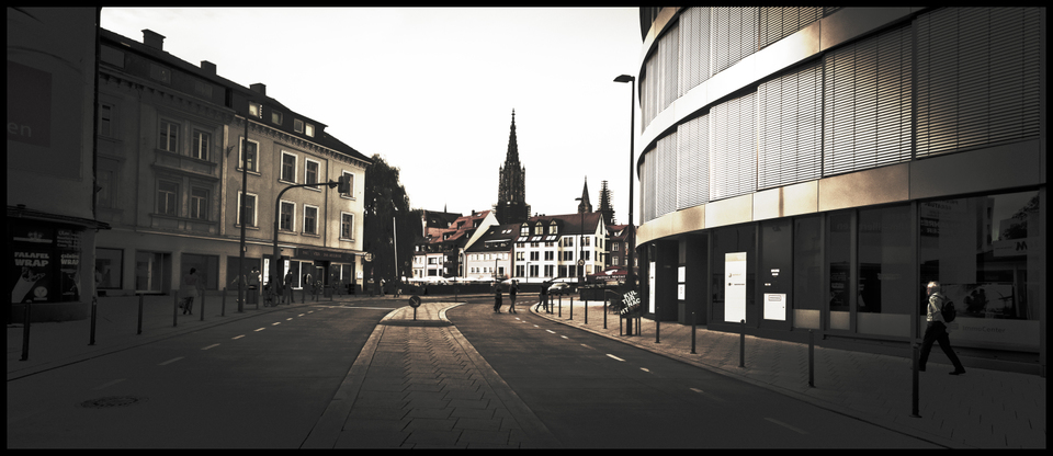 Ulm Minster in Grey - ID 009187