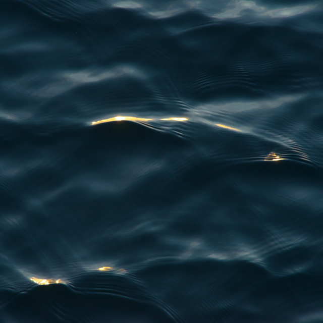 Winter Water Surface VIII - ID 009408