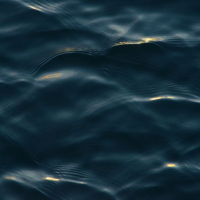 Winter Water Surface IX - ID 009409