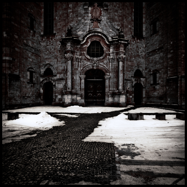 Entrance - ID 009448