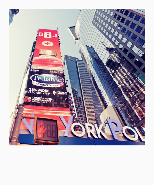 Behind N YORK POL - ID 009901