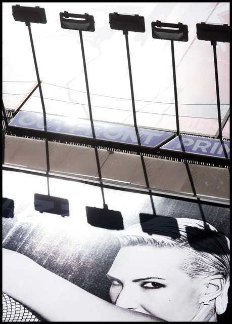 OUTFRONT Eyes - ID 009939