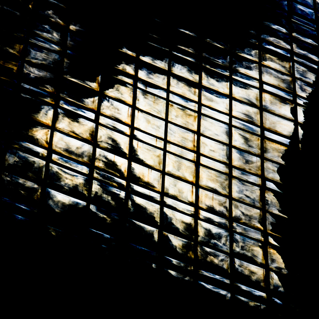 Dark Reflexion - ID 010022