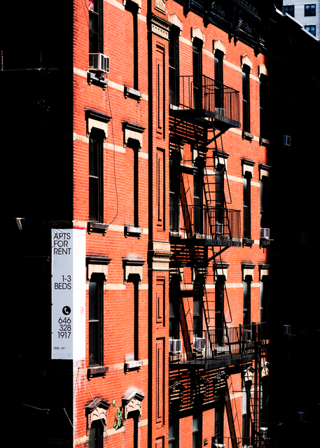 Apartments for Rents with Fire Stairs - ID 010173