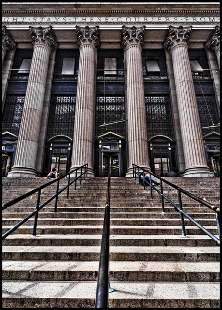 PENN STATION Entrance Stairs - ID 010186