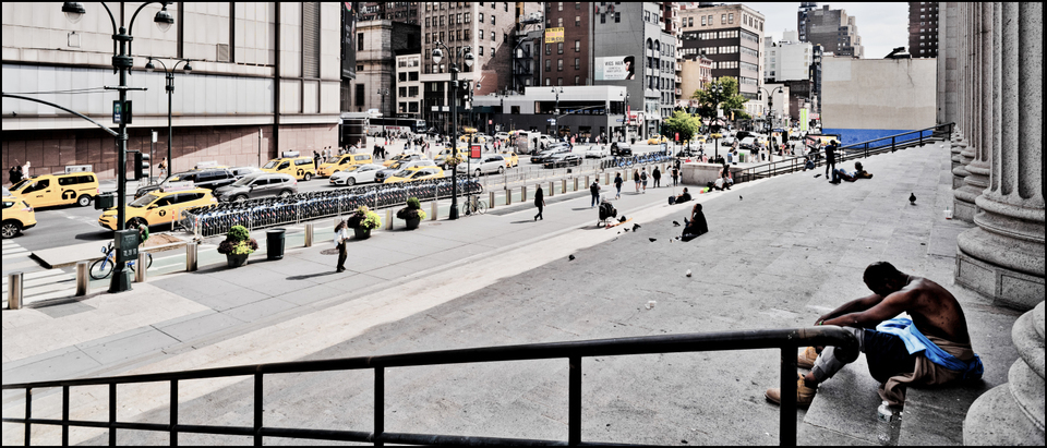 PENN STATION Stairs IV - ID 010190