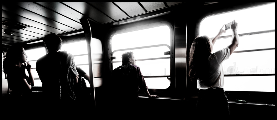 Viewing and Picturing NY Skyline - ID 010377