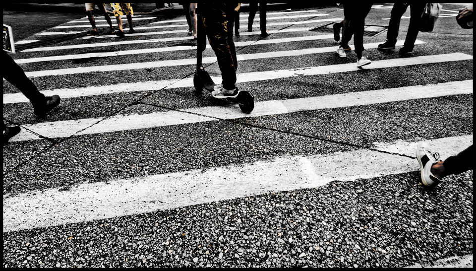 Scooter and Feet II - ID 010396