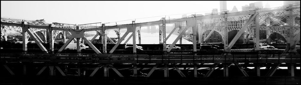 On the Roosevelt Island Tramway VII - ID 010615