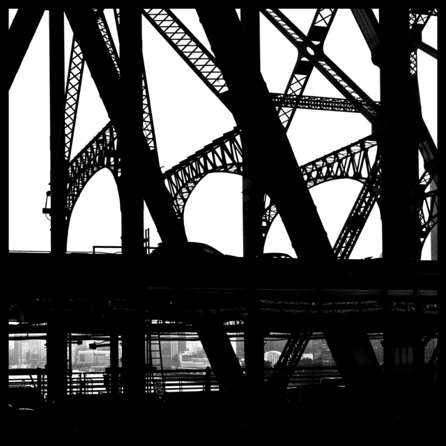 On the Roosevelt Island Tramway IX - ID 010625