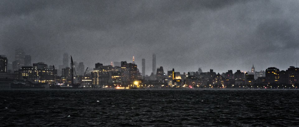 Manhatten in Rain XIII - ID 010767