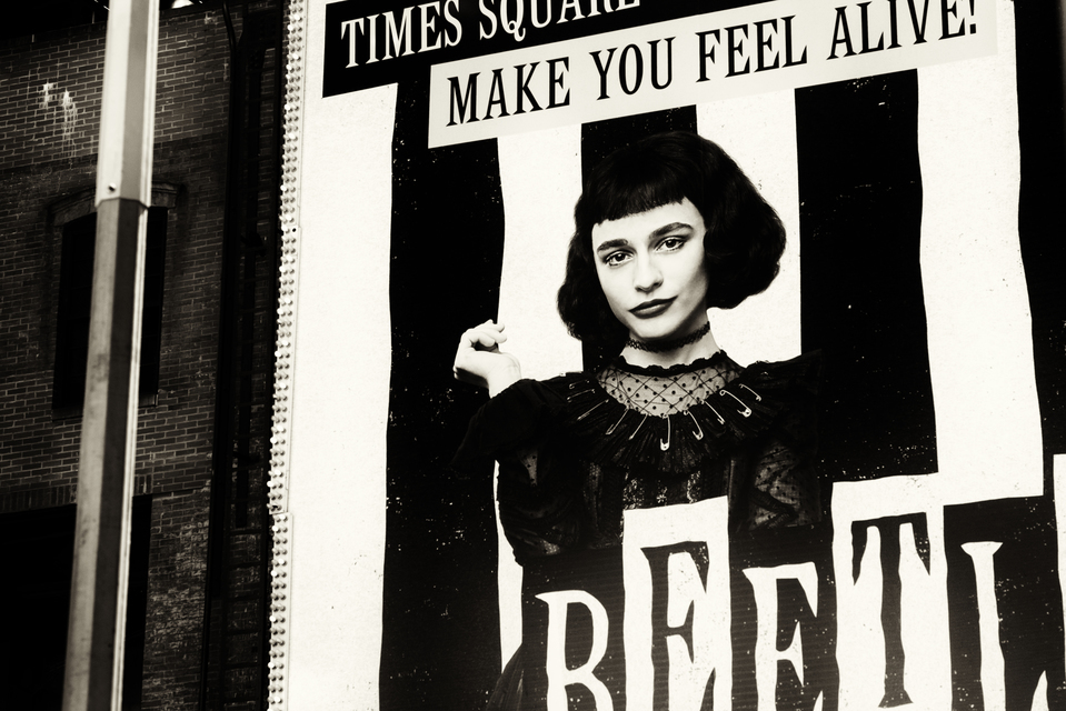 MAKE YOU FEEL ALIVE - ID 010845