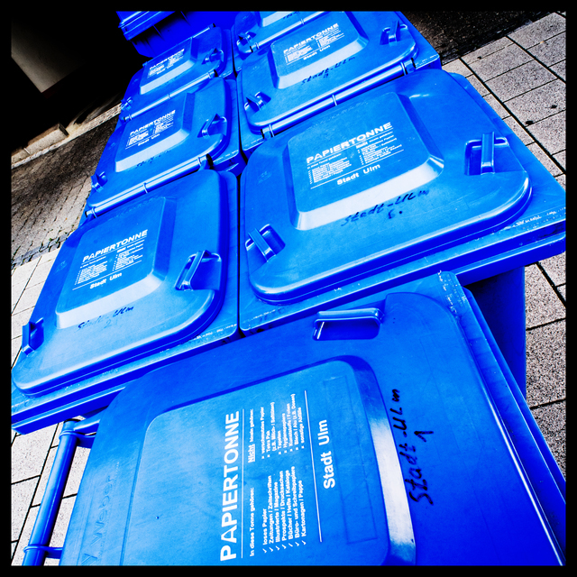 Blue Paper Bins - ID 010902