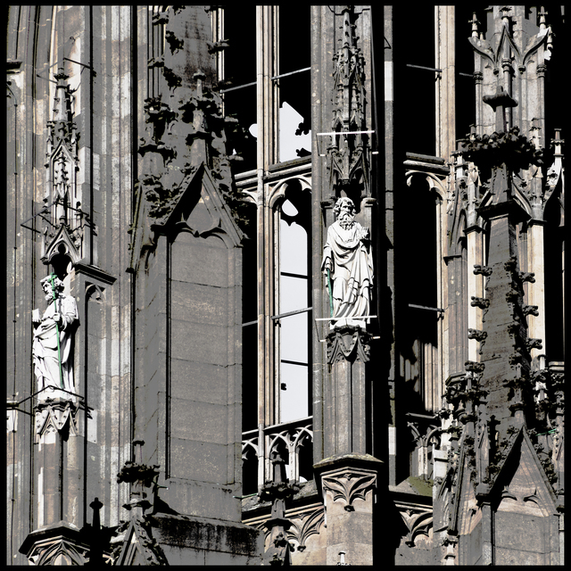 Minster Statues - ID 010913