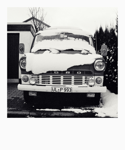 Snow on FORD - ID 011077