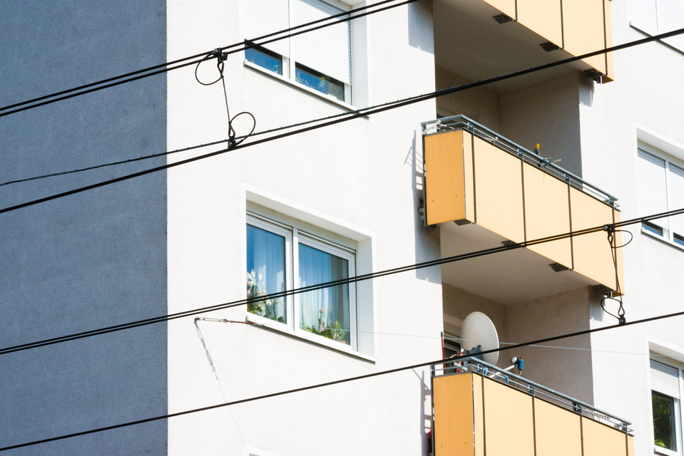 Behind the Power - ID 011107