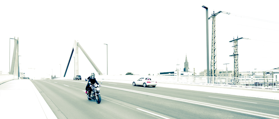 Motorbike over Ulm - ID 011155