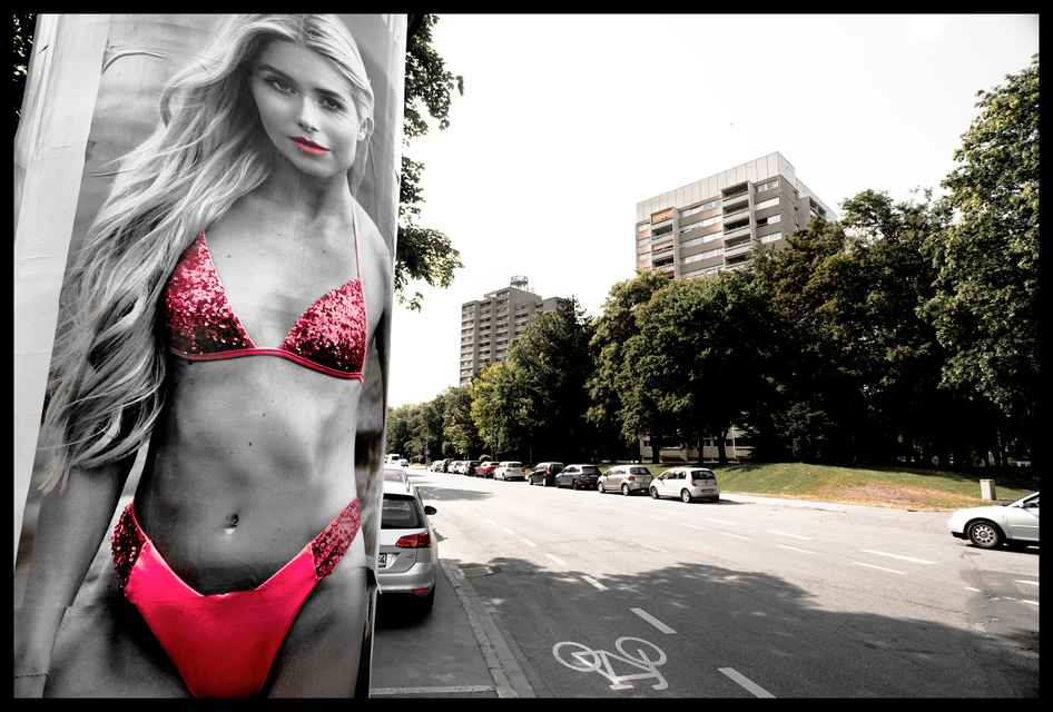 Aside of Bike Lane - ID 011635