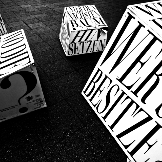 Words III - ID 011771