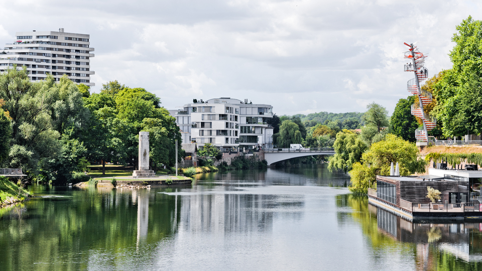 Danube Towards Island II - ID 011988