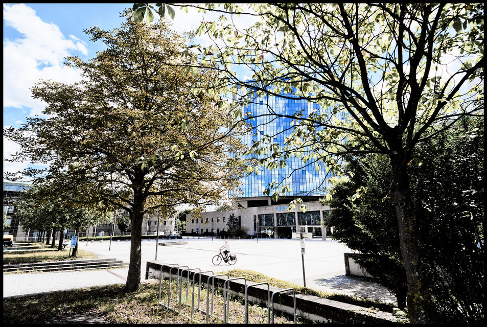 Crossing Bike - ID 011992