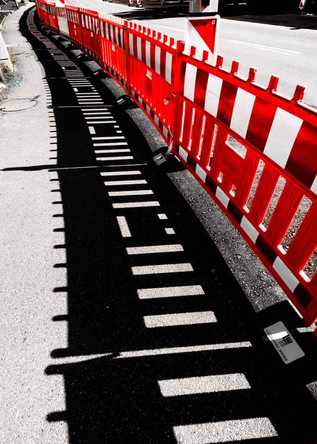 Red Barrier I - ID 012023