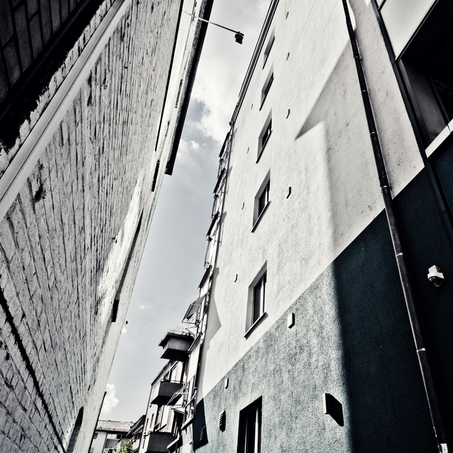 Between Houses II - ID 012127