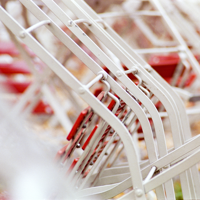 Folding Chairs II - ID 012366