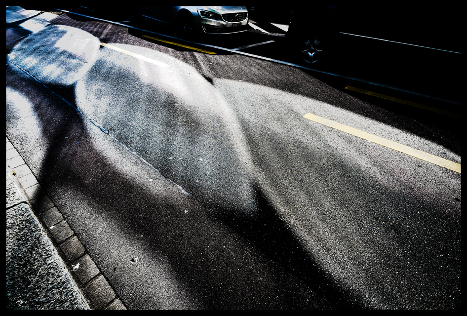 Refections Light Shadows XI - ID 012424